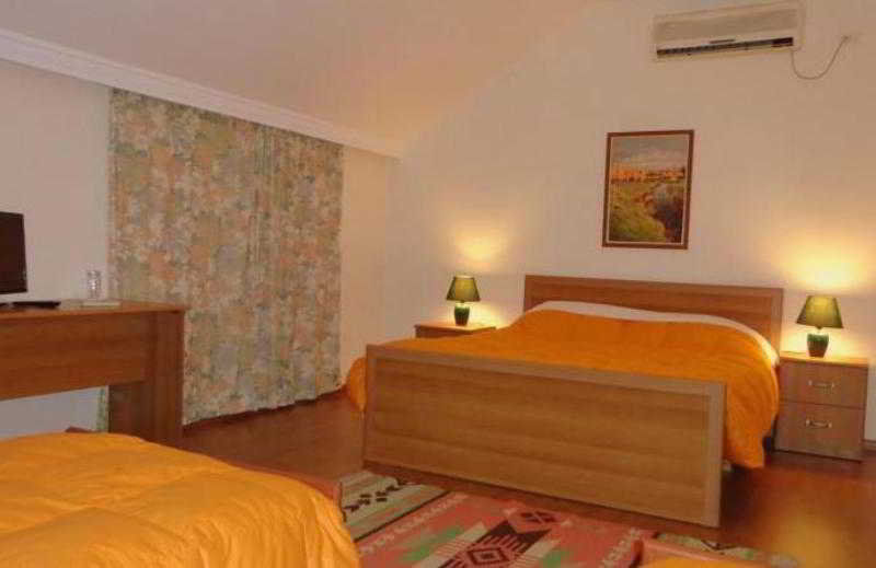 Hotel Viktoria Tiranë Luaran gambar